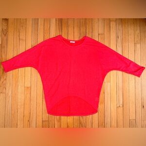 Women’s dolam flattering red polyester sweater top size small 3/4 sleeves EUC